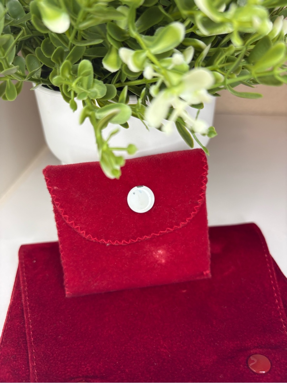 Authentic Cartier Red Velvet Jewelry Pouch Case Travel Holder Earring Insert - Picture 10 of 14